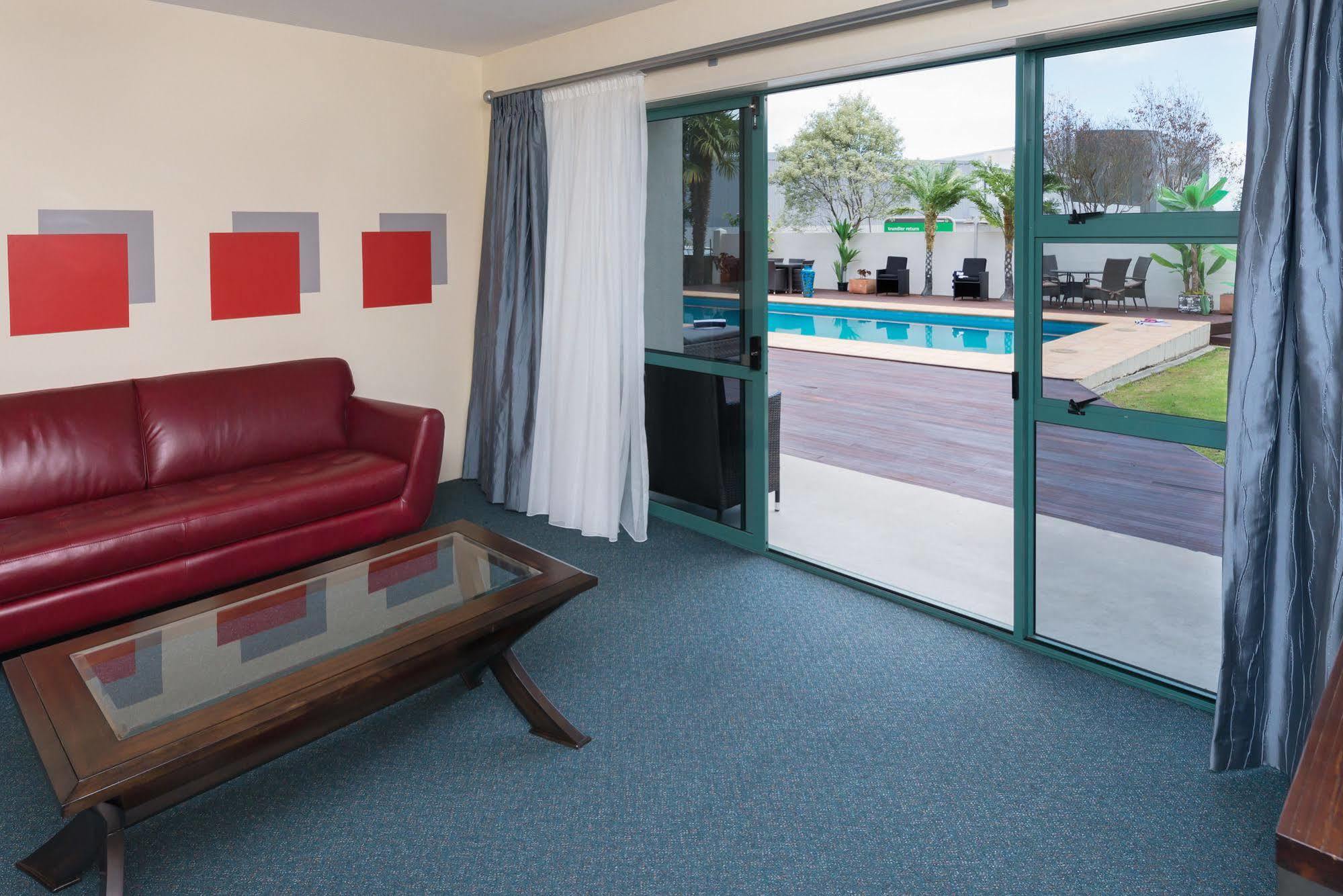 פאיהייה Te Tiriti Motel מראה חיצוני תמונה